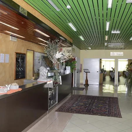 Il Parco - Parking Free & Restaurant - Hotel
