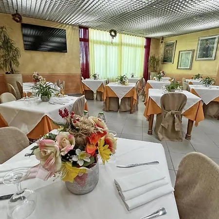 Hotel Il Parco - Parking Free & Restaurant -